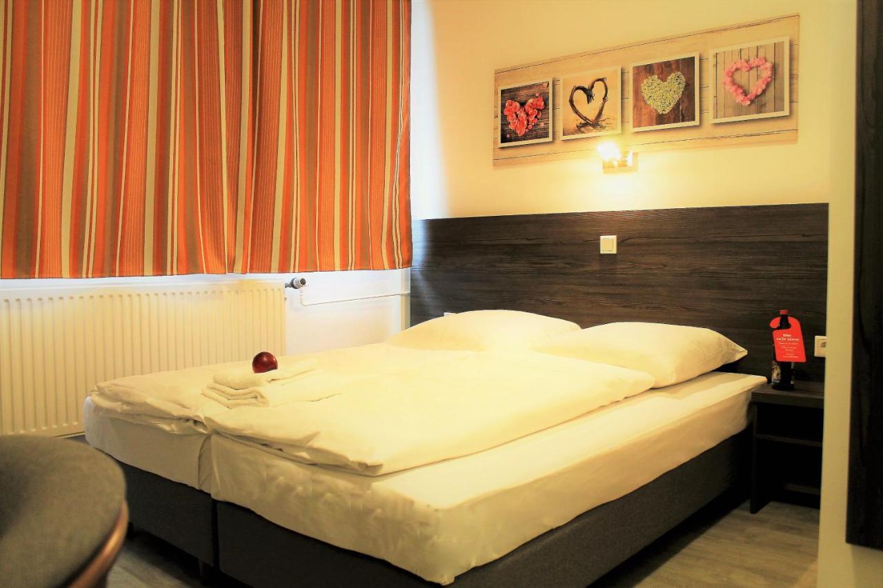 Pionier Hotel Hamburg Wandsbek Eksteriør billede